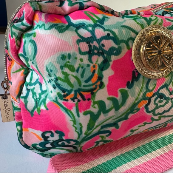 Lilly Pulitzer Runaround Belt Bag Perfect Poppy Soleil Pink, green floral Poppy - Picture 14 of 16